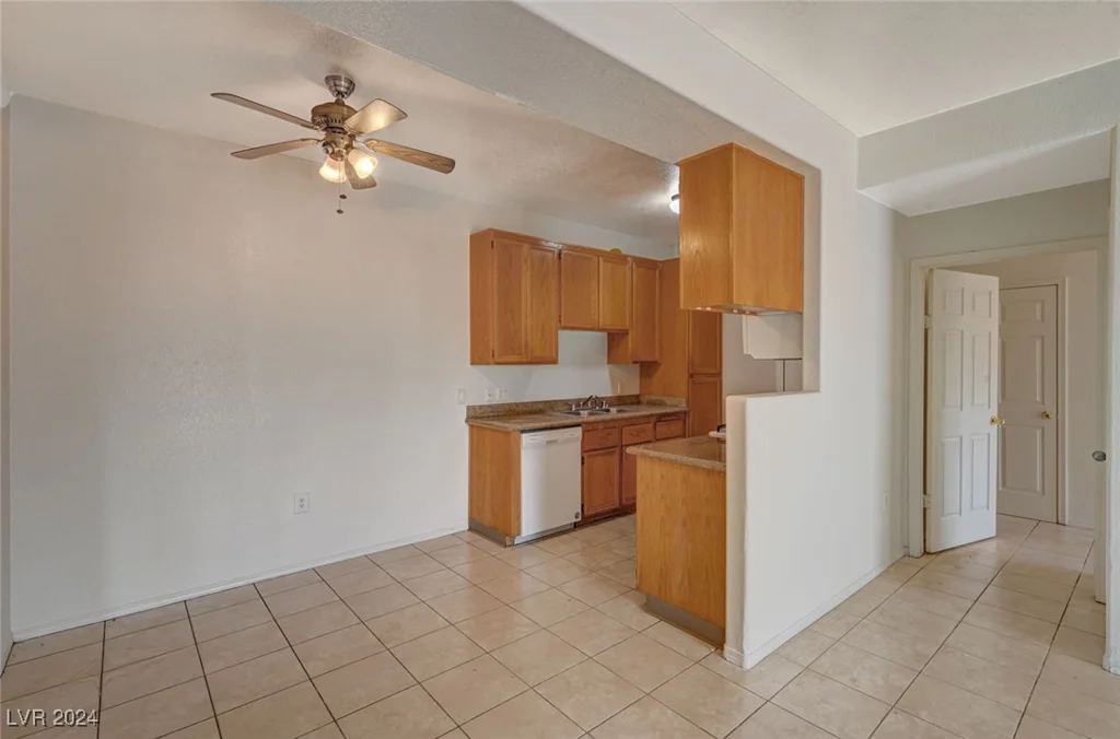 3318 Decatur, Las Vegas, NV 89130