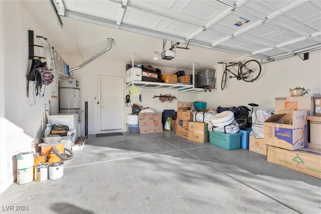 9532 Parker Springs, Las Vegas, NV 89166