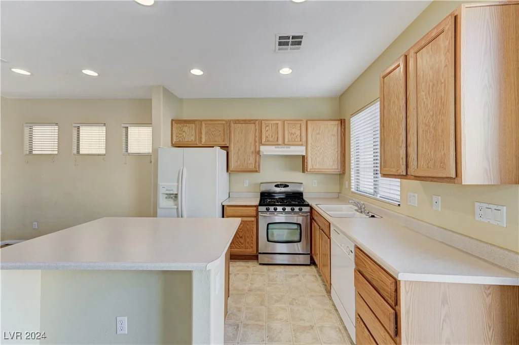 153 Sitka Spruce, Henderson, NV 89015