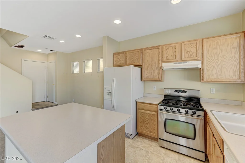 153 Sitka Spruce, Henderson, NV 89015