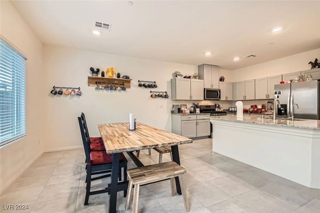 10956 Meridian Fields, Las Vegas, NV 89166