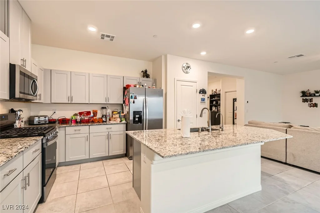 10956 Meridian Fields, Las Vegas, NV 89166