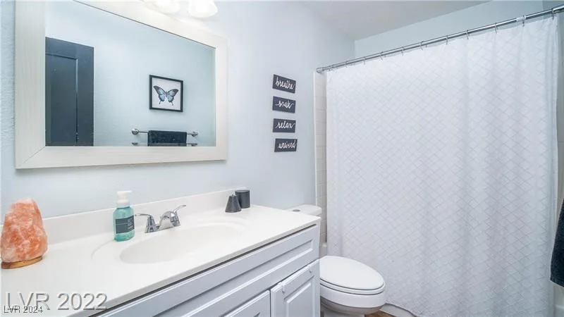 7944 Diamond Rock, Las Vegas, NV 89128