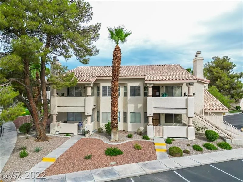 7944 Diamond Rock, Las Vegas, NV 89128