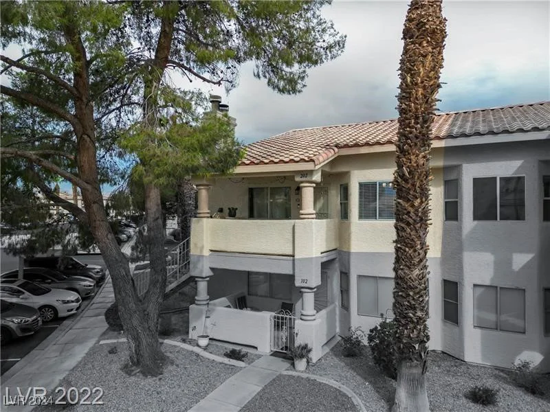 7944 Diamond Rock, Las Vegas, NV 89128