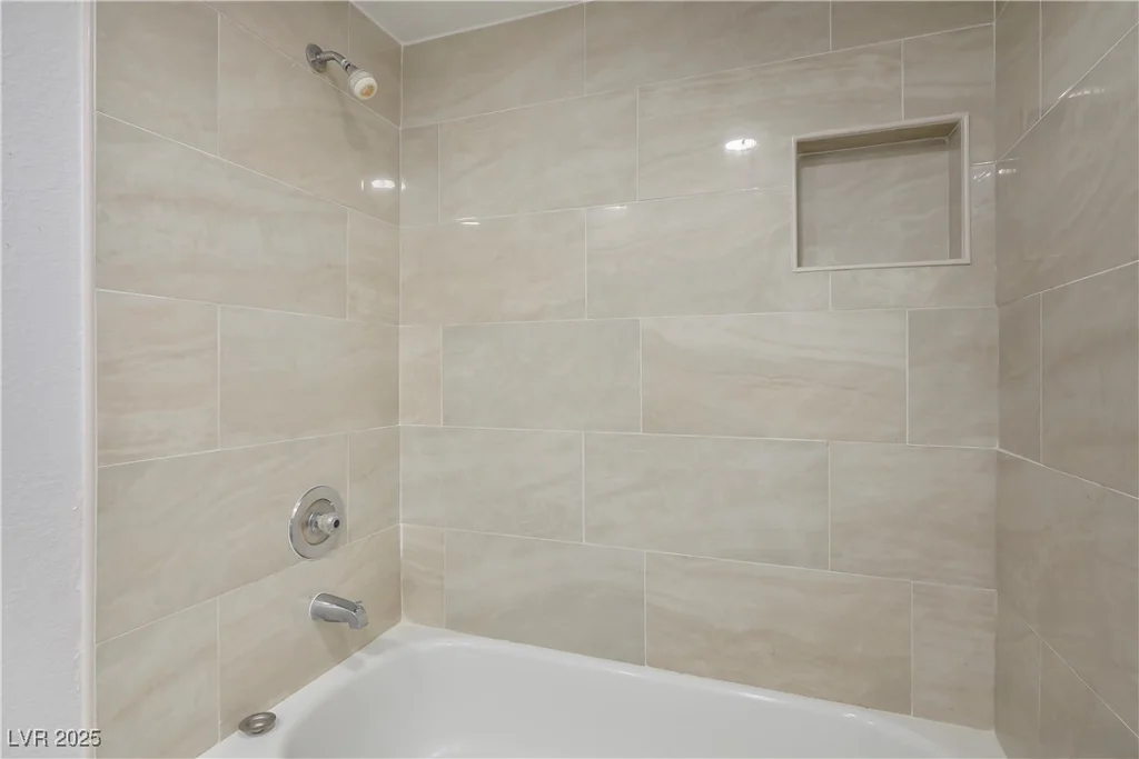3790 Shirebrook, Las Vegas, NV 89115