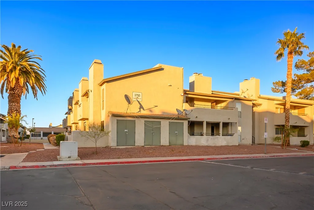 3790 Shirebrook, Las Vegas, NV 89115