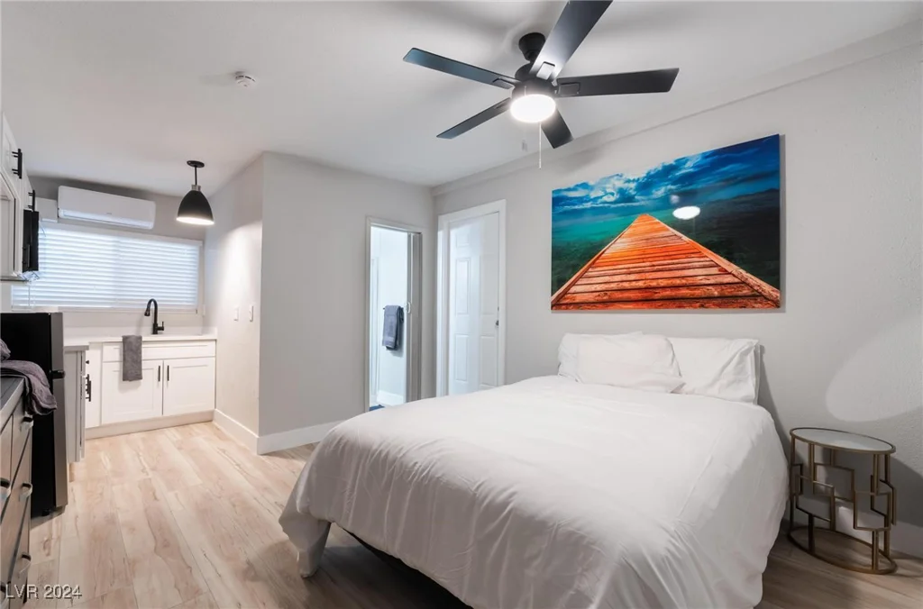 4261 El Moor, Las Vegas, NV 89121