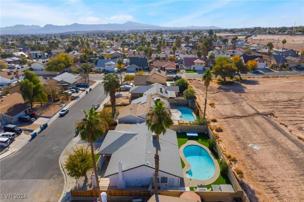 4261 El Moor, Las Vegas, NV 89121