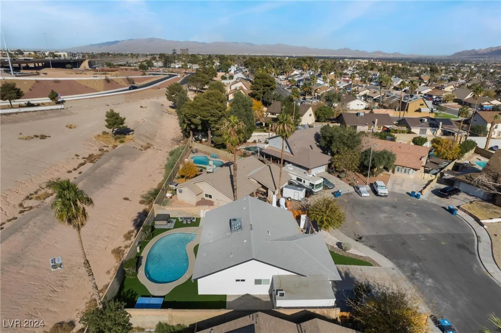 4261 El Moor, Las Vegas, NV 89121