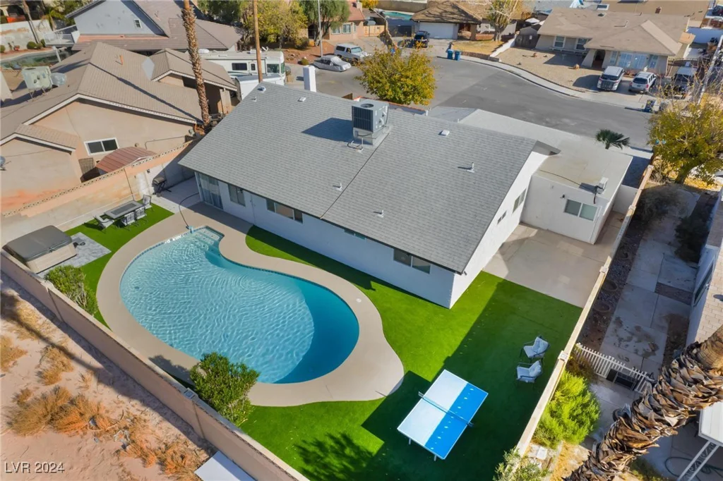 4261 El Moor, Las Vegas, NV 89121