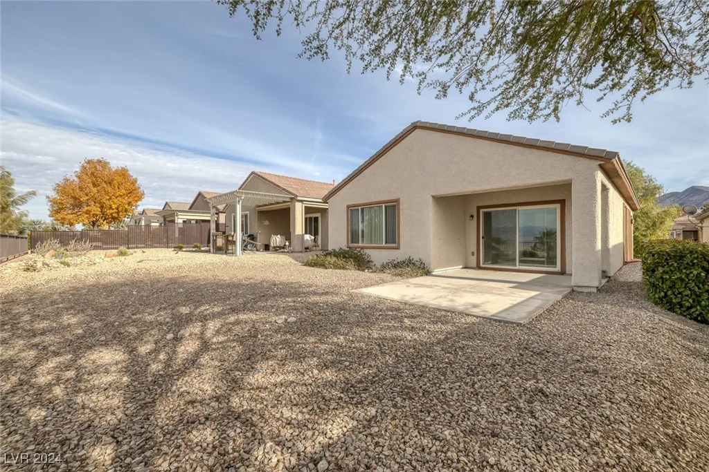 2540 Eclipsing Stars, Henderson, NV 89044