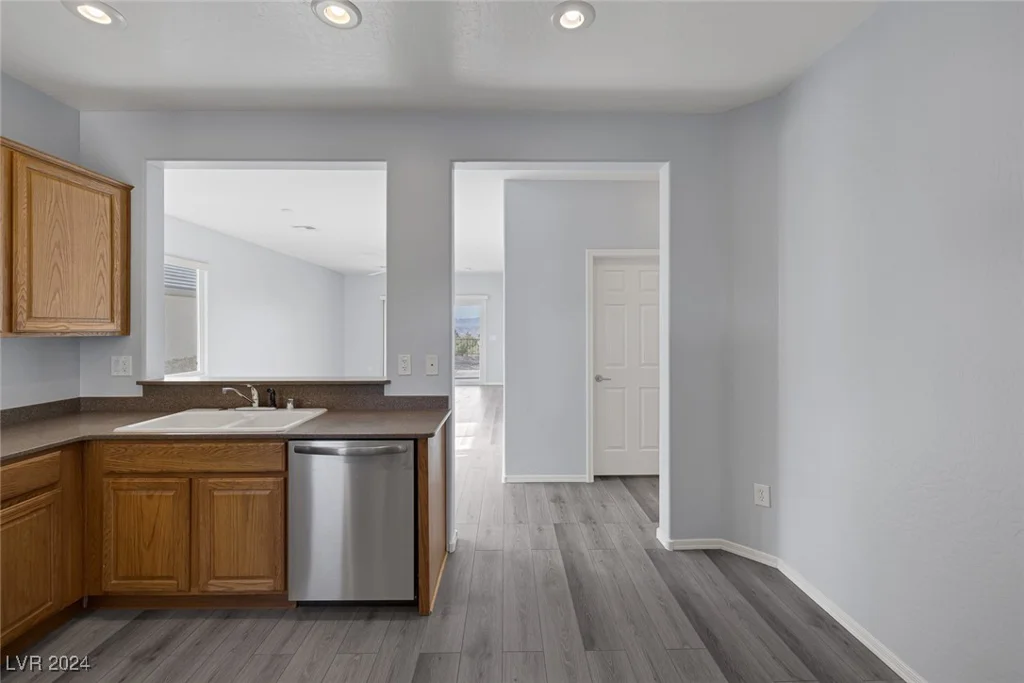 2540 Eclipsing Stars, Henderson, NV 89044