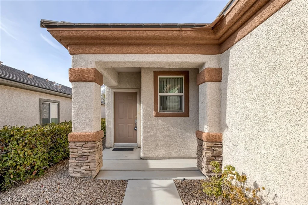 2540 Eclipsing Stars, Henderson, NV 89044