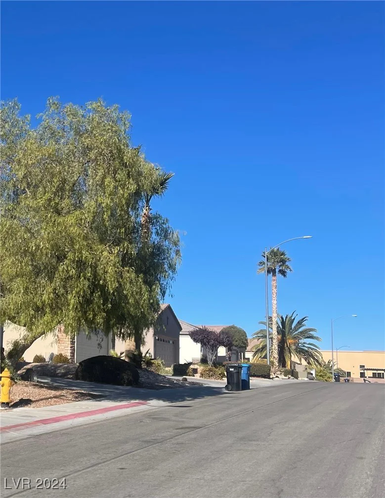 2540 Eclipsing Stars, Henderson, NV 89044