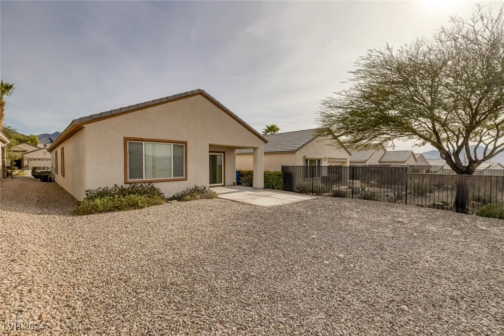 2540 Eclipsing Stars, Henderson, NV 89044