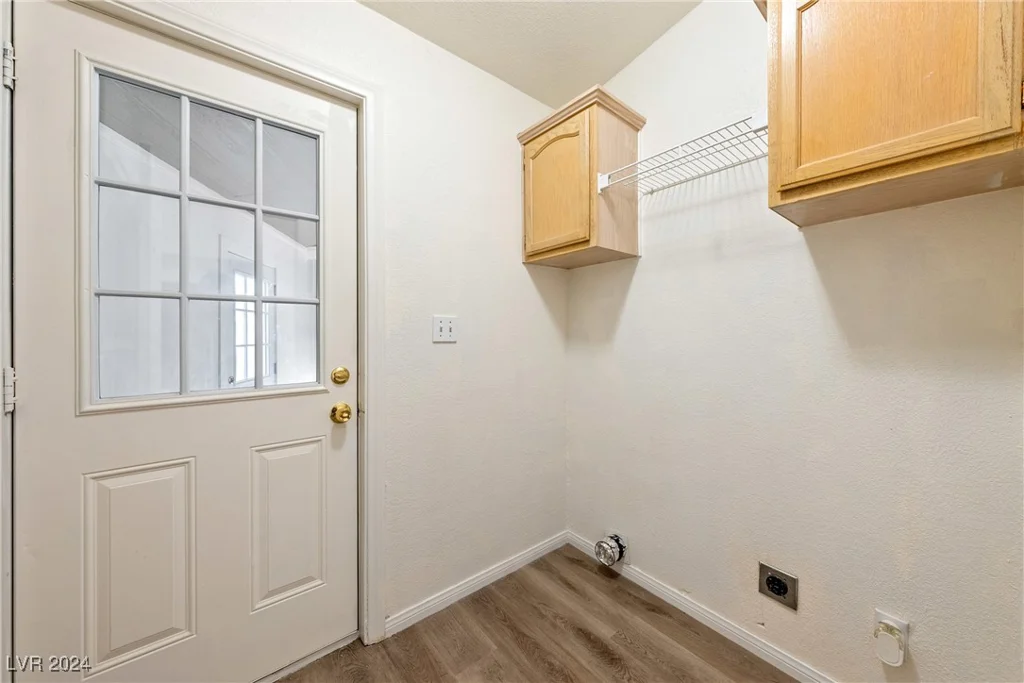 1380 Black, Pahrump, NV 89060