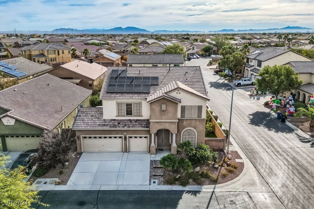 5819 Casa Madera, Las Vegas, NV 89131
