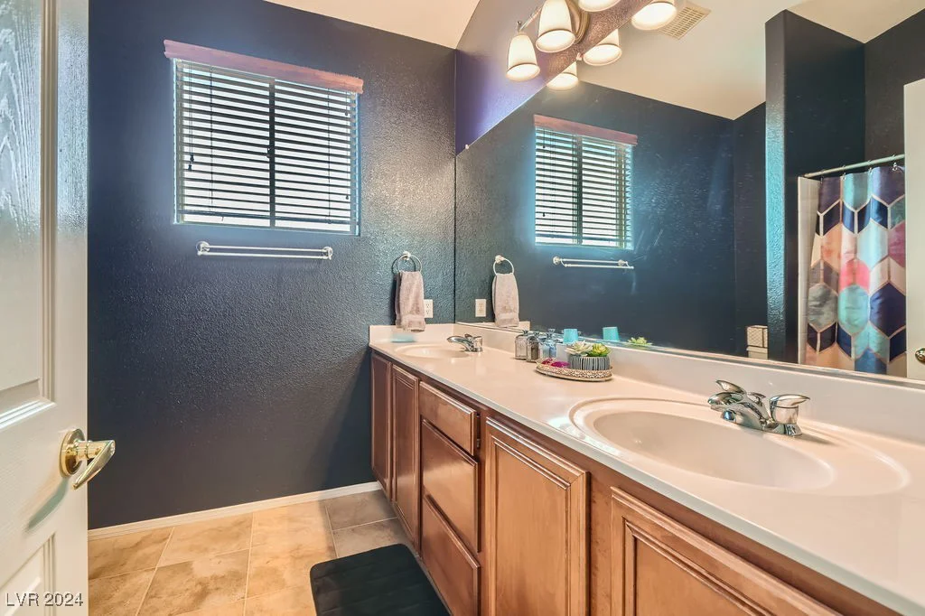 5819 Casa Madera, Las Vegas, NV 89131