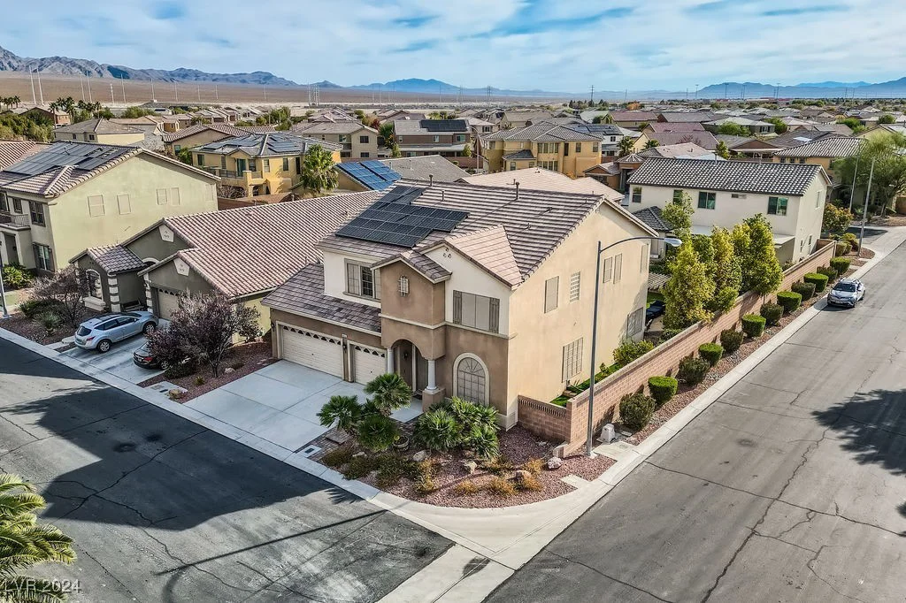 5819 Casa Madera, Las Vegas, NV 89131