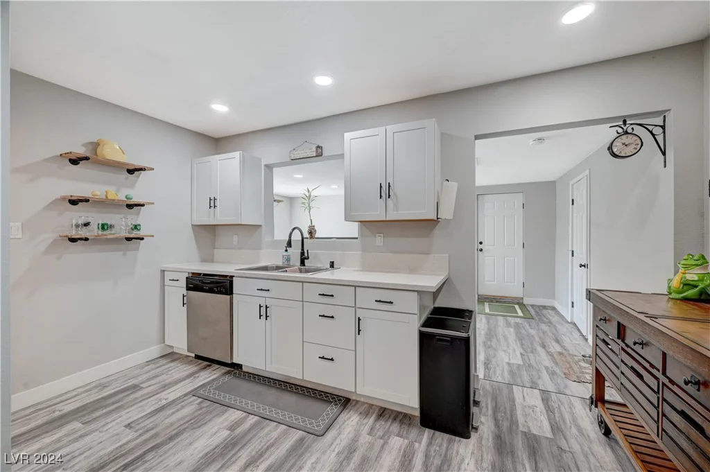 1829 Sweeney, Las Vegas, NV 89104