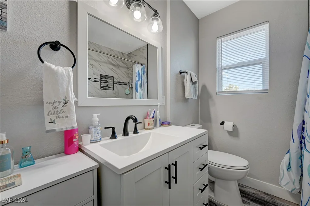 1829 Sweeney, Las Vegas, NV 89104