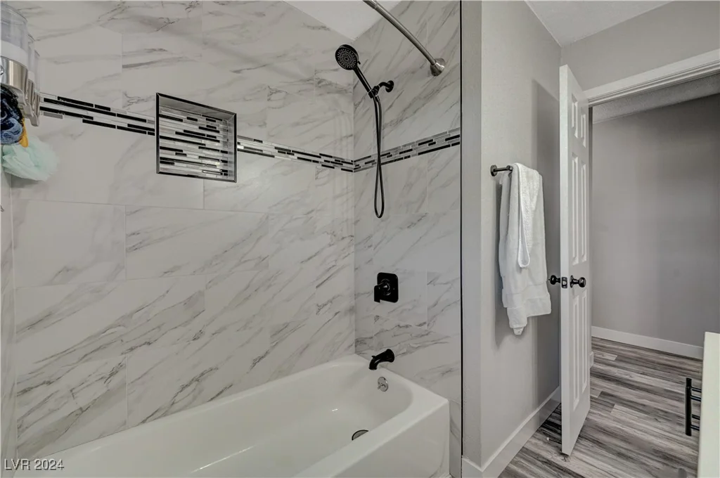 1829 Sweeney, Las Vegas, NV 89104
