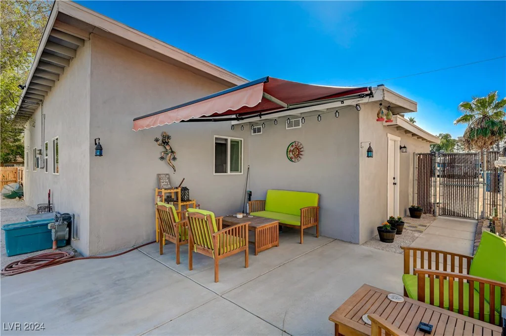 1829 Sweeney, Las Vegas, NV 89104