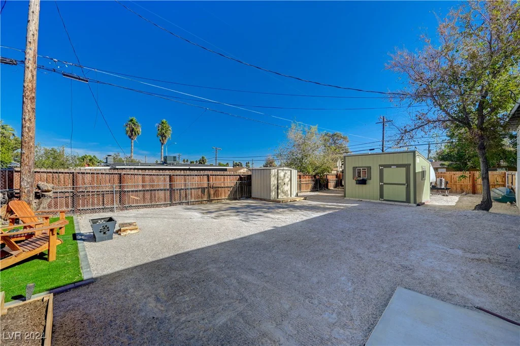 1829 Sweeney, Las Vegas, NV 89104