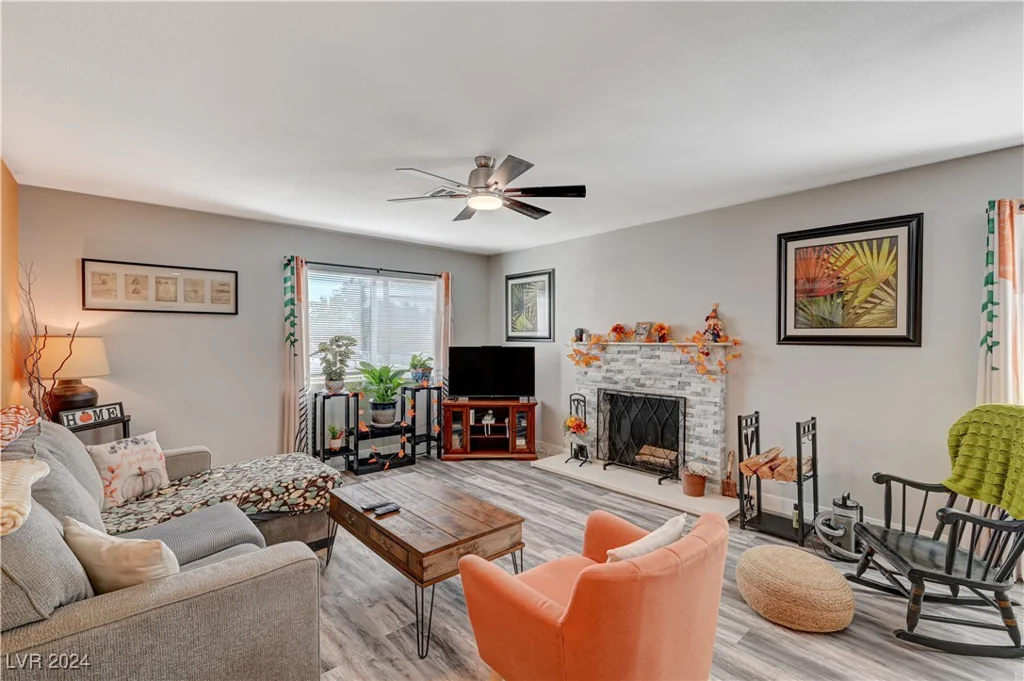 1829 Sweeney, Las Vegas, NV 89104