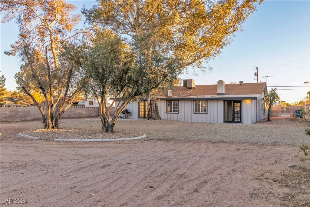 5858 El Parque, Las Vegas, NV 89146