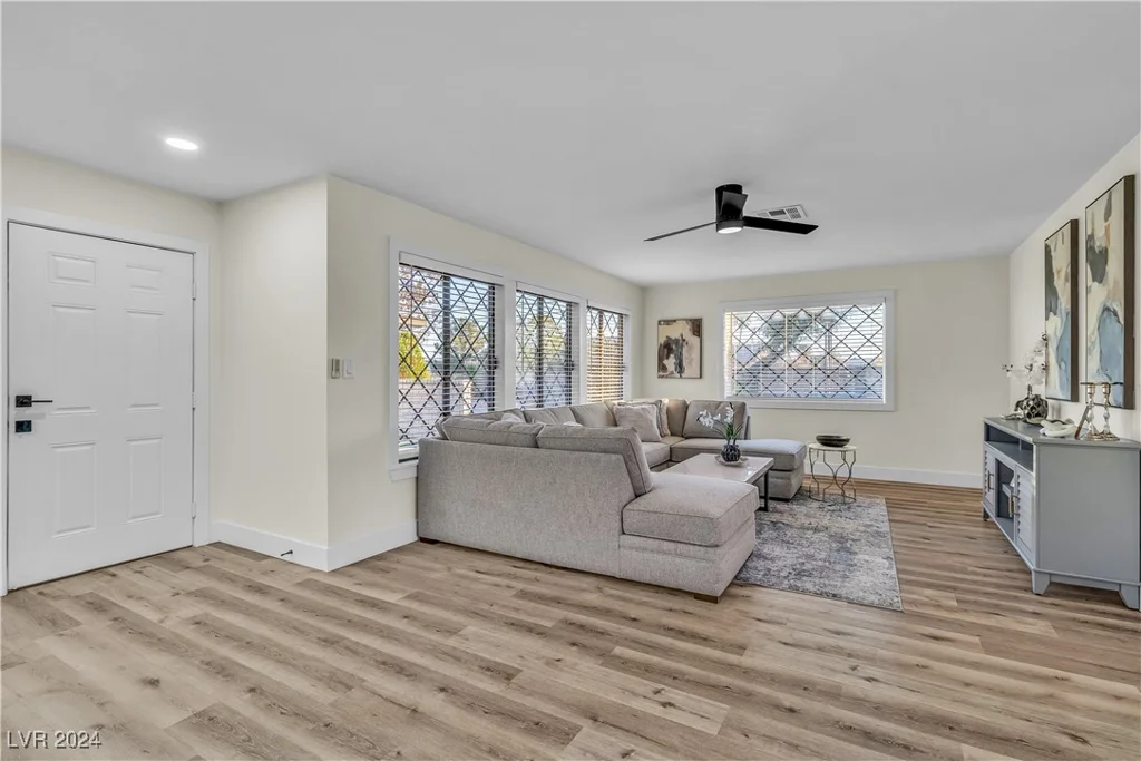 5858 El Parque, Las Vegas, NV 89146