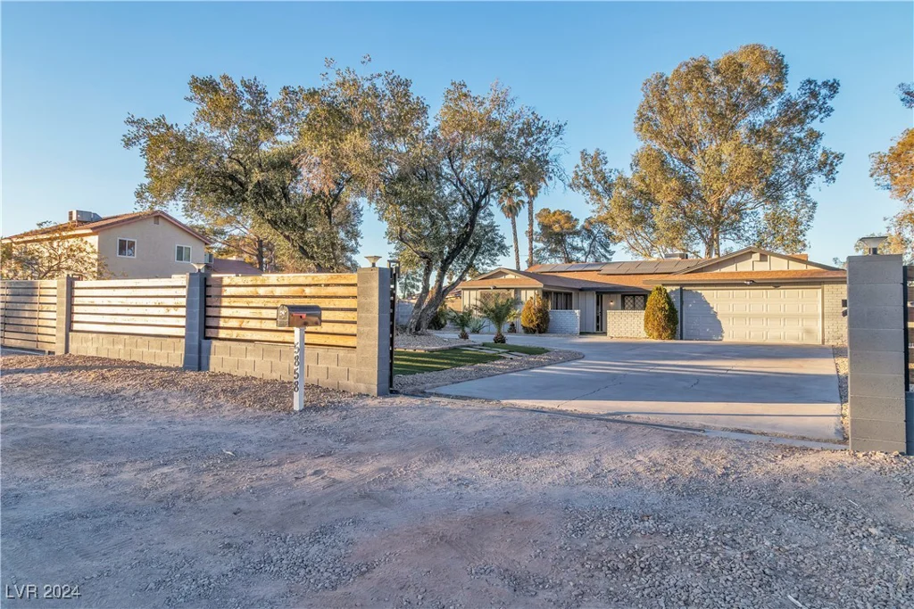 5858 El Parque, Las Vegas, NV 89146