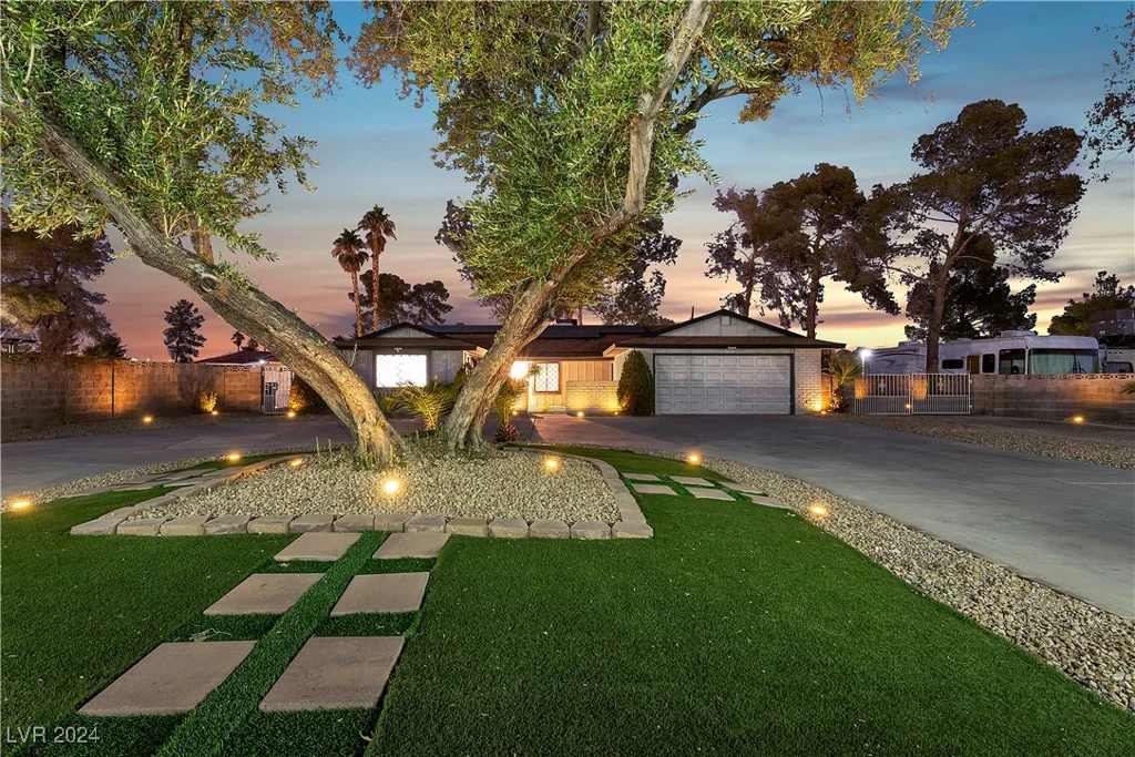 5858 El Parque, Las Vegas, NV 89146