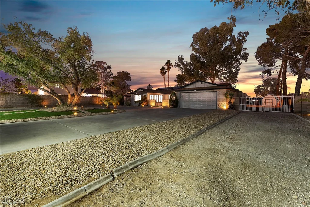 5858 El Parque, Las Vegas, NV 89146