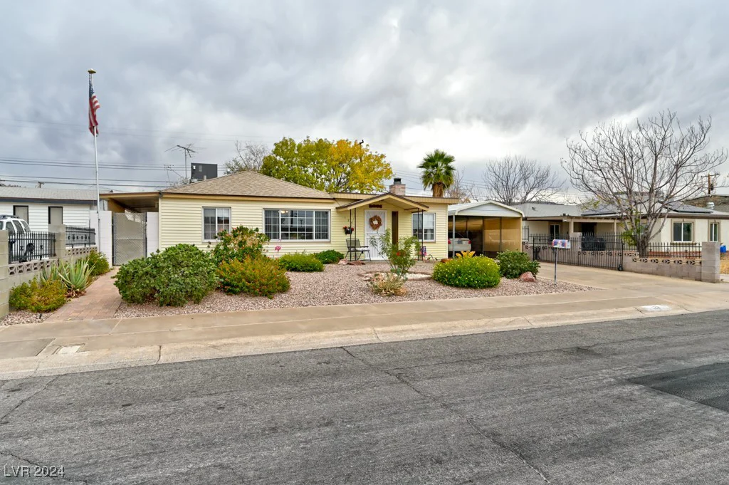 123 Fir, Henderson, NV 89015
