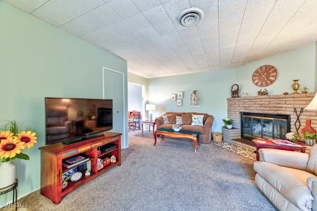 123 Fir, Henderson, NV 89015