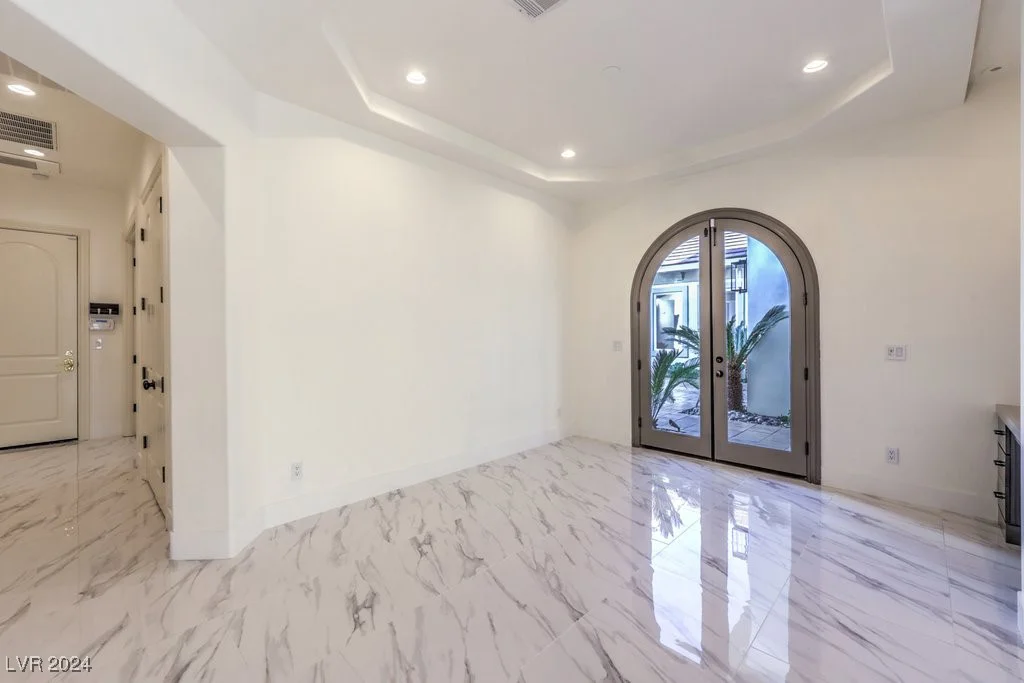9805 Winter Palace, Las Vegas, NV 89145