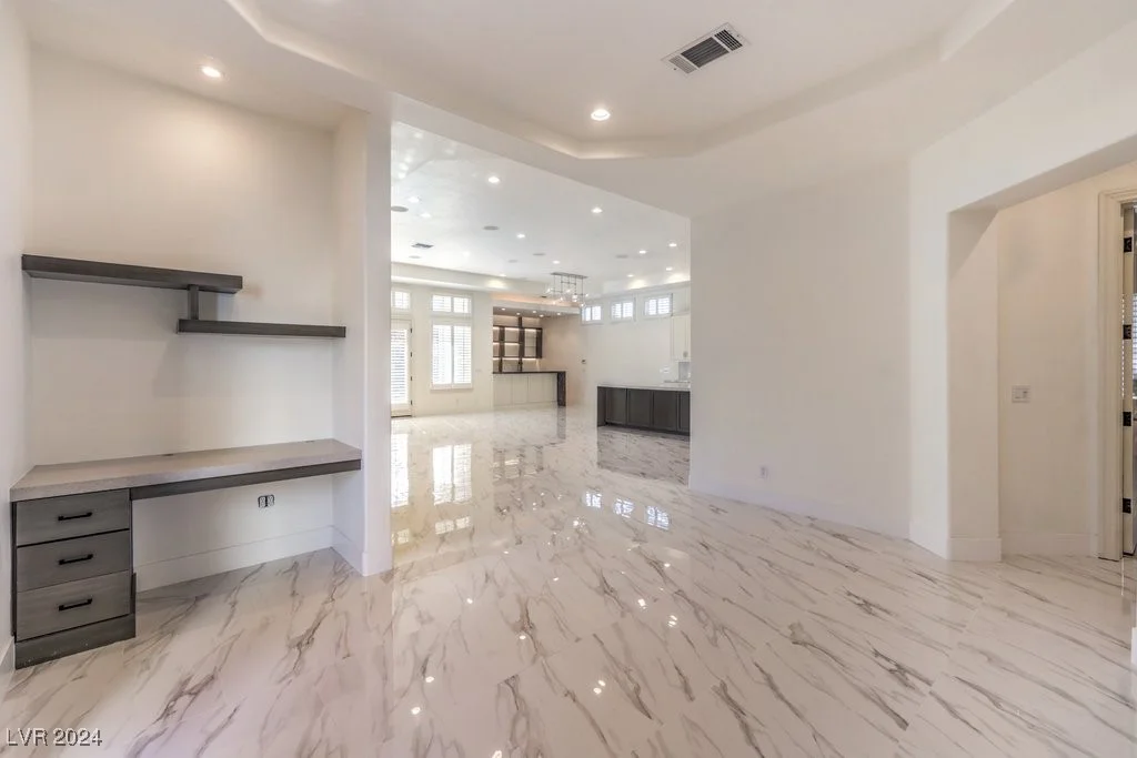 9805 Winter Palace, Las Vegas, NV 89145