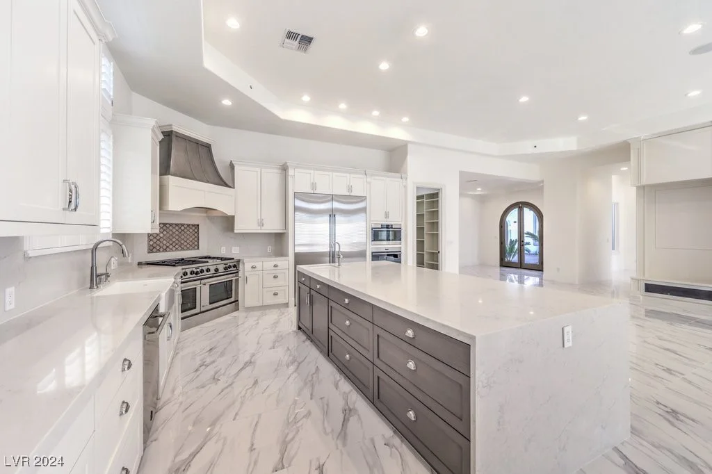 9805 Winter Palace, Las Vegas, NV 89145