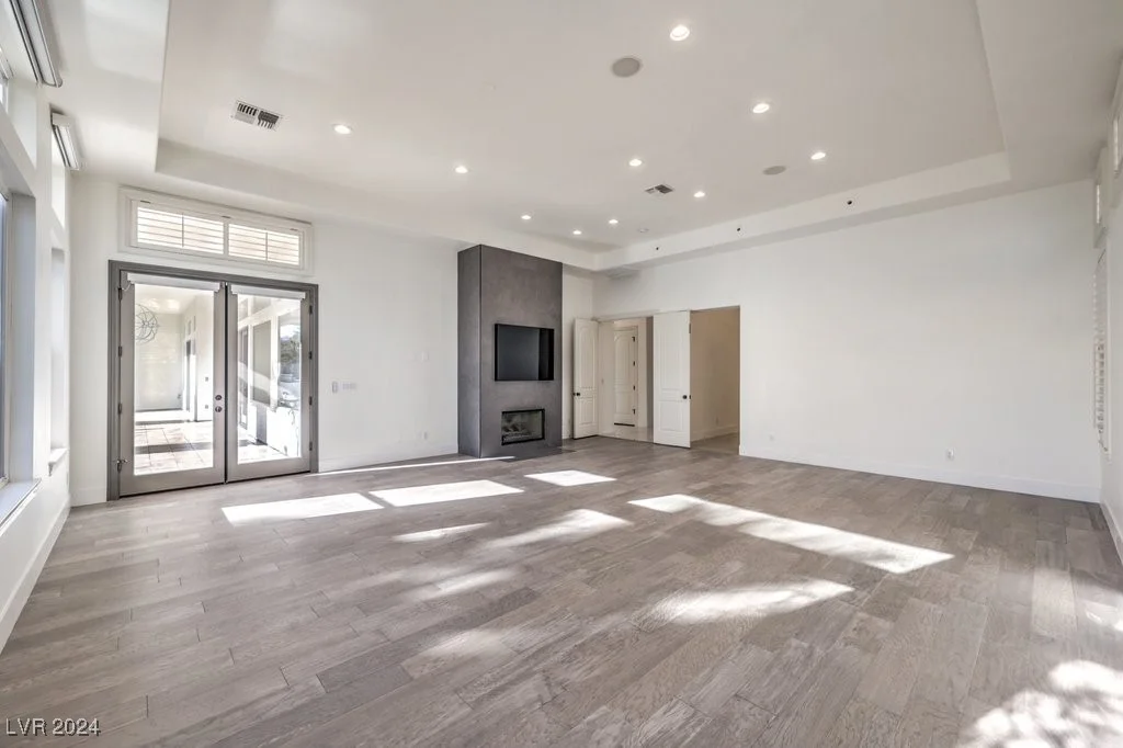 9805 Winter Palace, Las Vegas, NV 89145