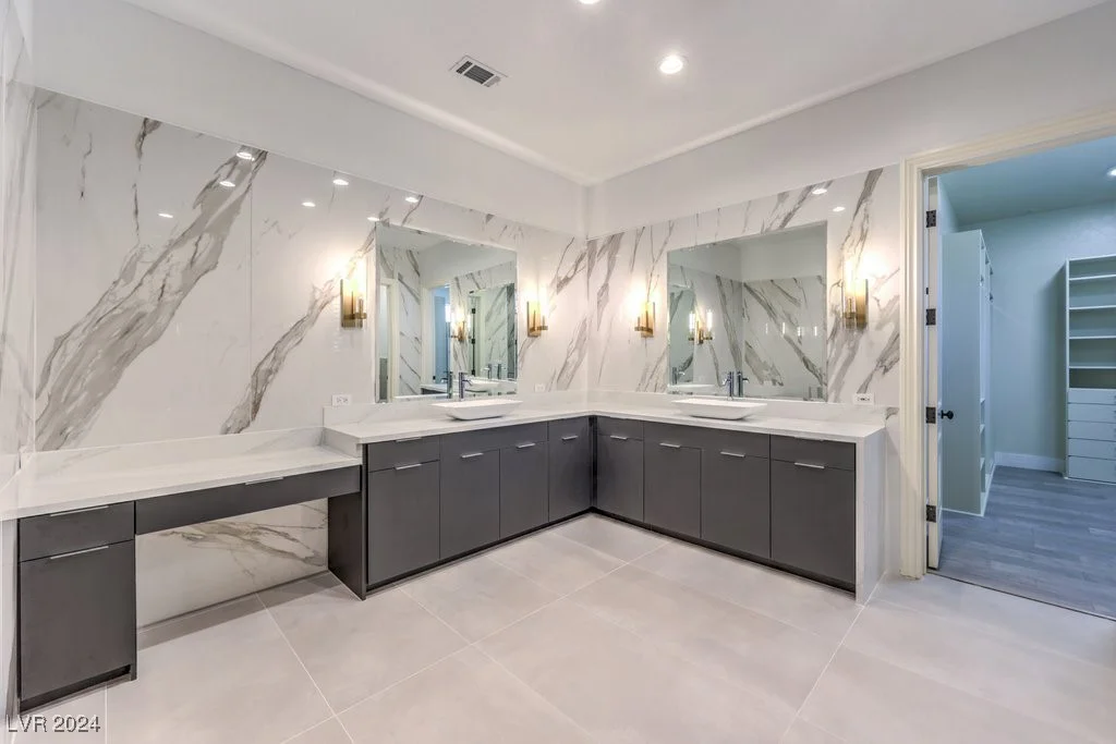 9805 Winter Palace, Las Vegas, NV 89145