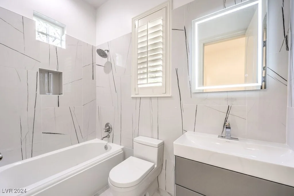 9805 Winter Palace, Las Vegas, NV 89145