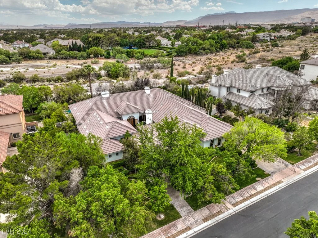 9805 Winter Palace, Las Vegas, NV 89145