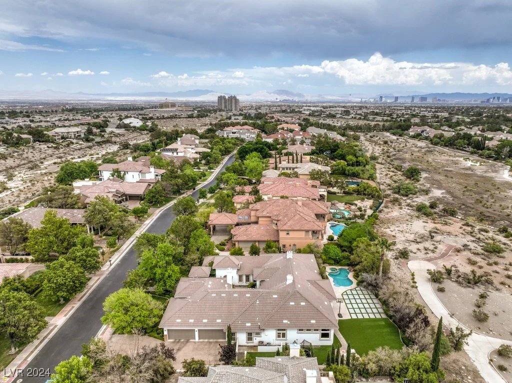 9805 Winter Palace, Las Vegas, NV 89145