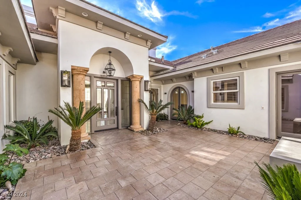 9805 Winter Palace, Las Vegas, NV 89145