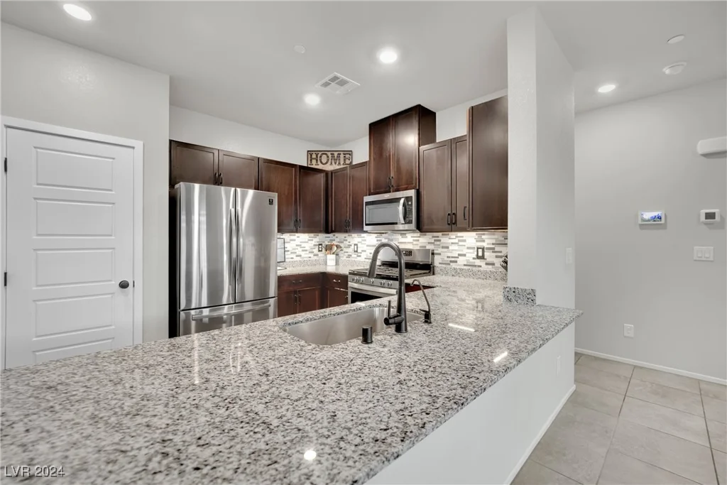 4479 Stardust Moon, North Las Vegas, NV 89084