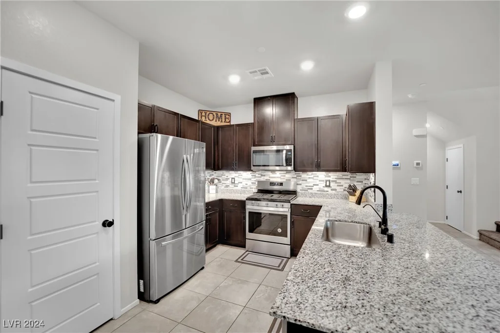 4479 Stardust Moon, North Las Vegas, NV 89084