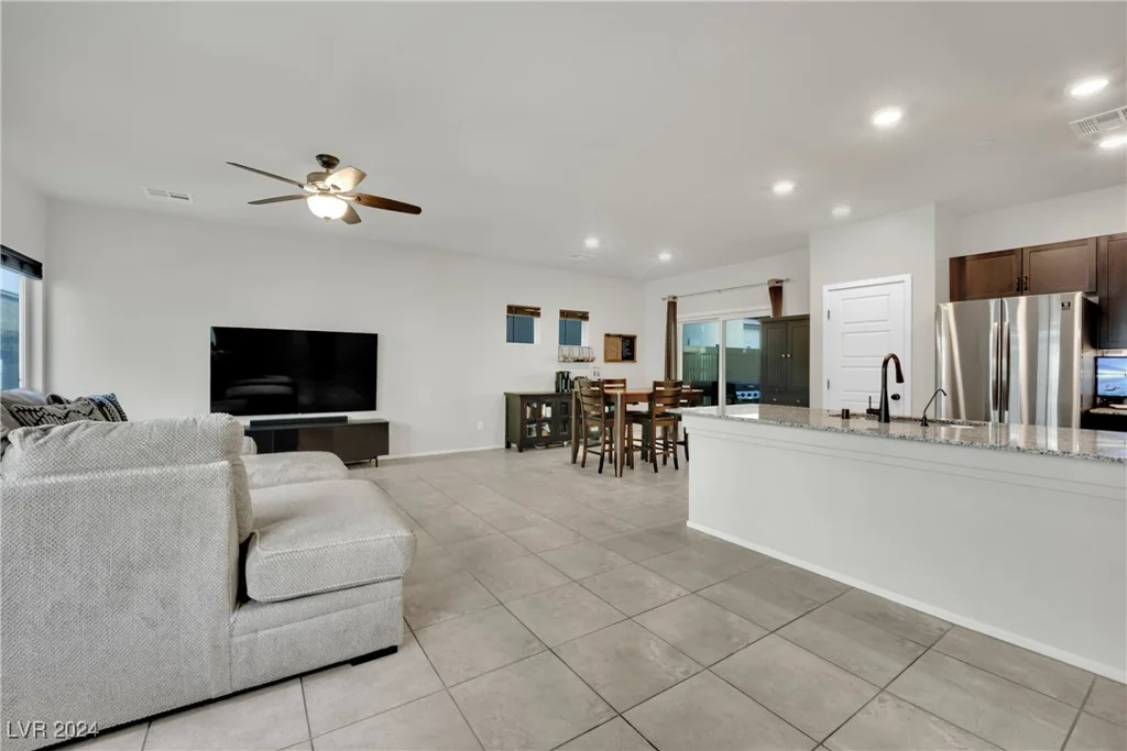 4479 Stardust Moon, North Las Vegas, NV 89084