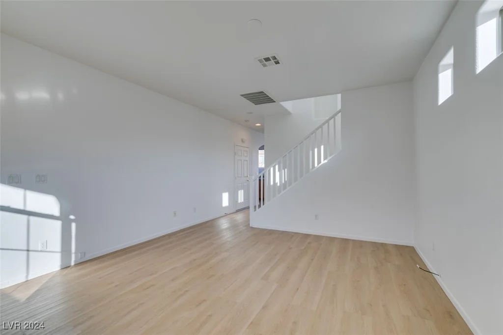 1898 Versante, Las Vegas, NV 89183